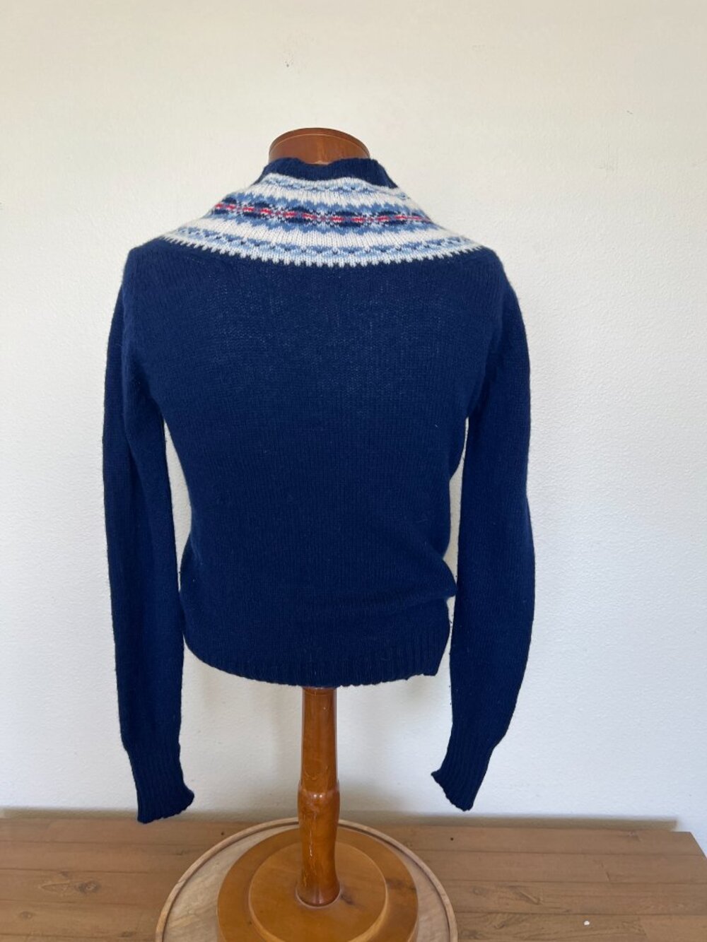 80's L.L.Bean Shetland Wool Fair Isle Sweater - Navy - Size 36 - Picture 4 of 13